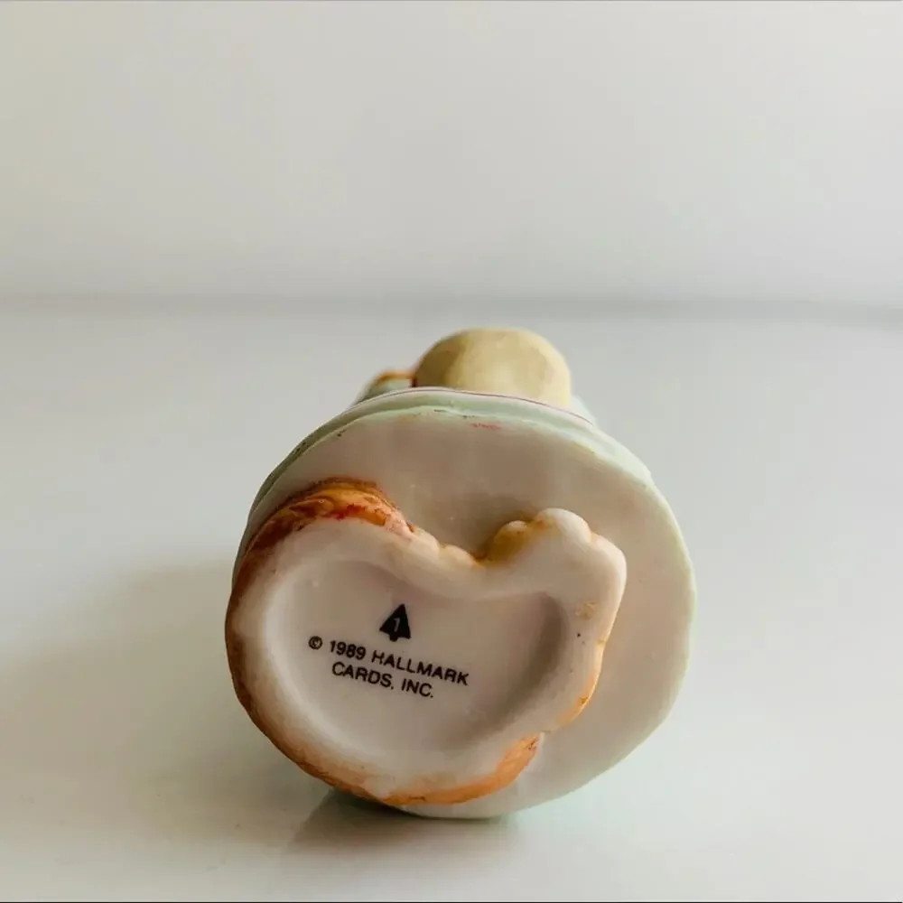 Hallmark 1989 CHRISTMAS KITTY Ornament